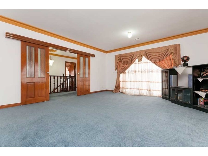 17 Amarina Close, Meadow Heights VIC 3048