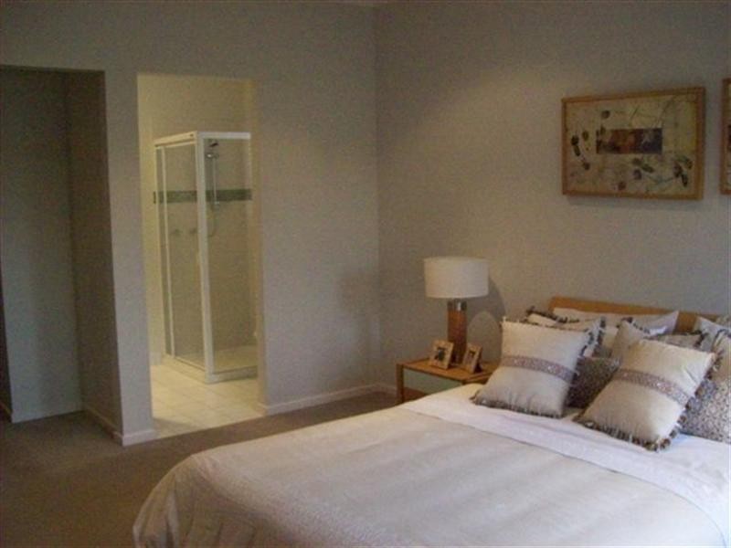 13 Grosvenor Square, Craigieburn VIC 3064