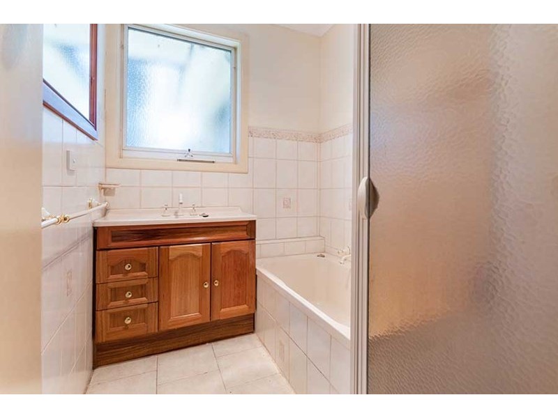 2 Stewart Grove, Campbellfield VIC 3061