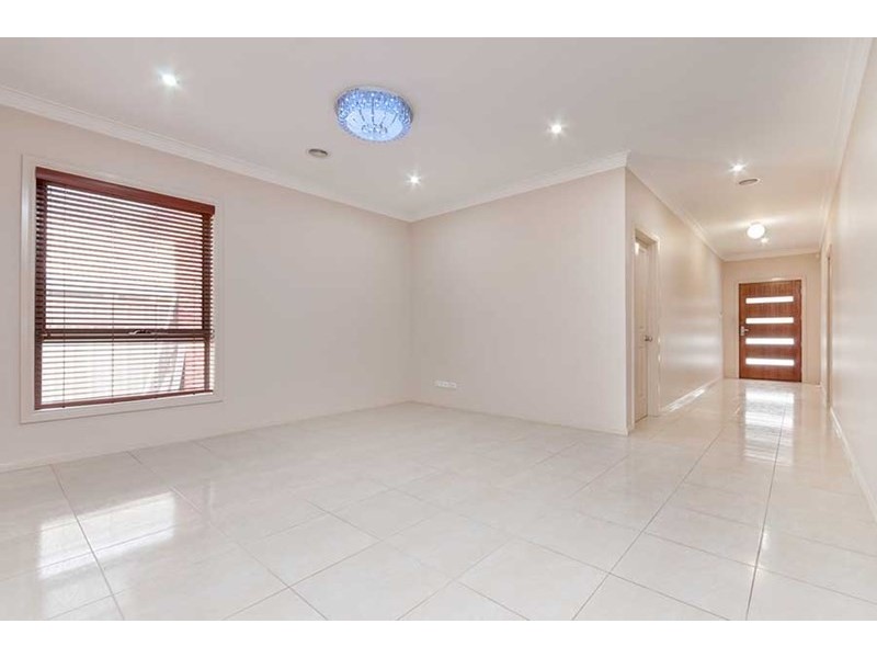 1 Northern Crescent, Craigieburn VIC 3064