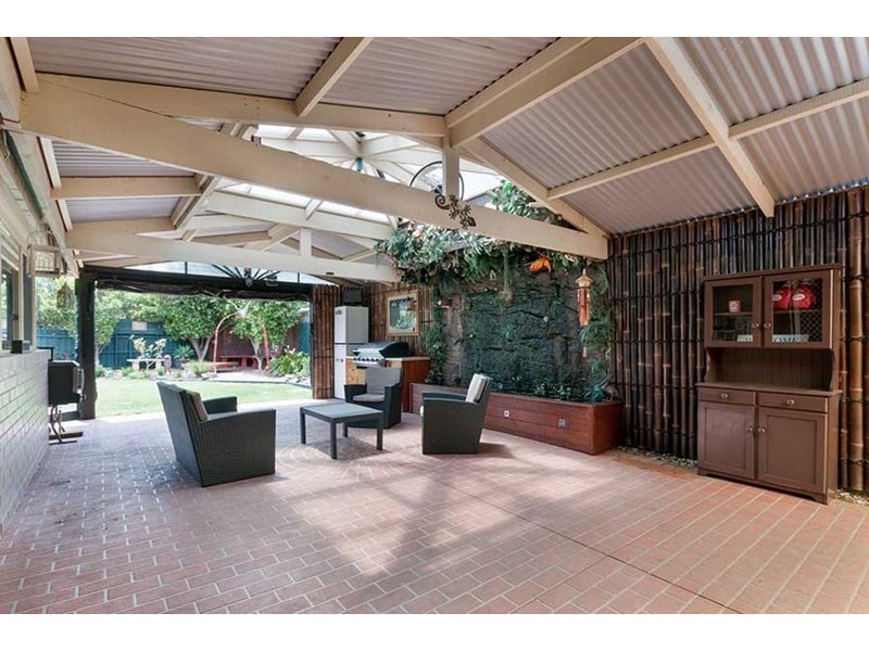 4 Swansea Court, Craigieburn VIC 3064