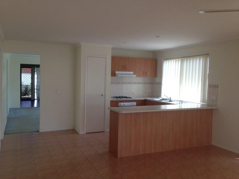 25 Woodlea Crescent, Craigieburn VIC 3064