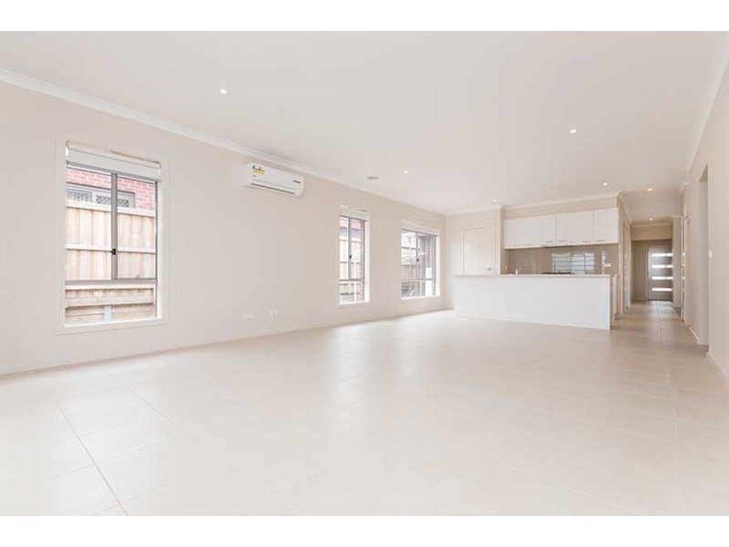 7 Dampiera Avenue, Wallan VIC 3756