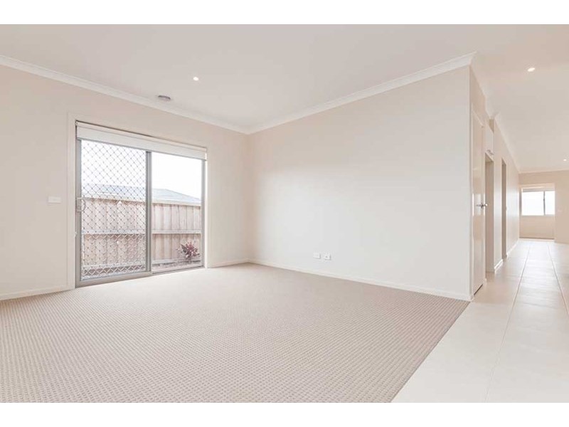 7 Dampiera Avenue, Wallan VIC 3756