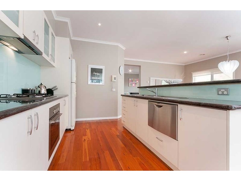 6 Green Hill Place, Craigieburn VIC 3064