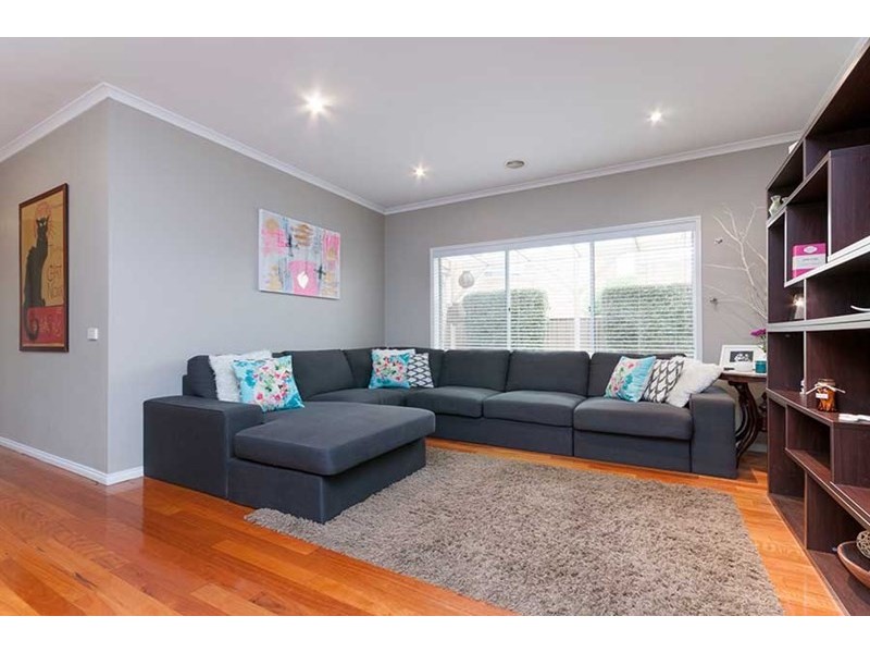 6 Green Hill Place, Craigieburn VIC 3064