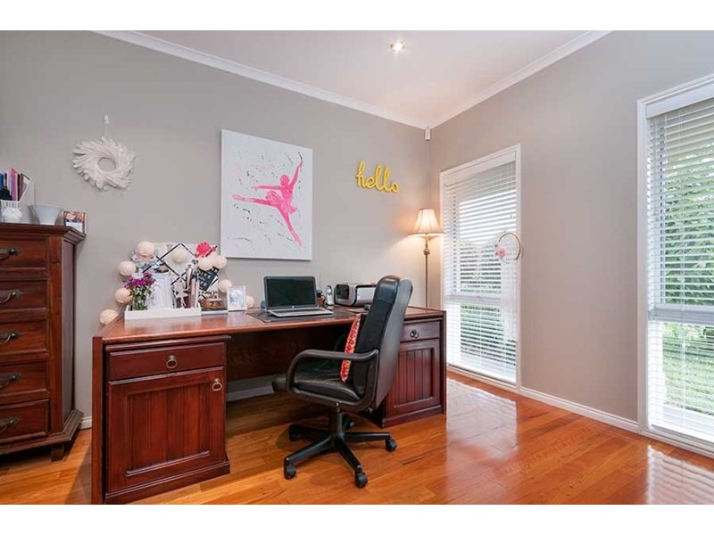 6 Green Hill Place, Craigieburn VIC 3064