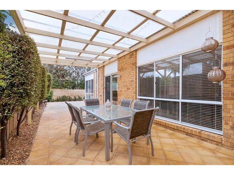 6 Green Hill Place, Craigieburn VIC 3064