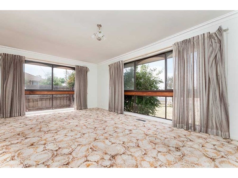 28 Dianne Avenue, Craigieburn VIC 3064
