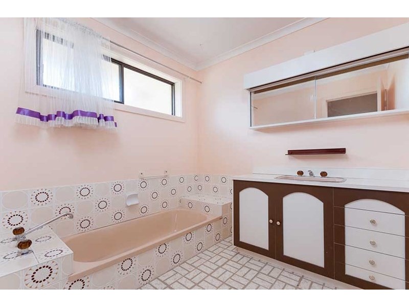28 Dianne Avenue, Craigieburn VIC 3064
