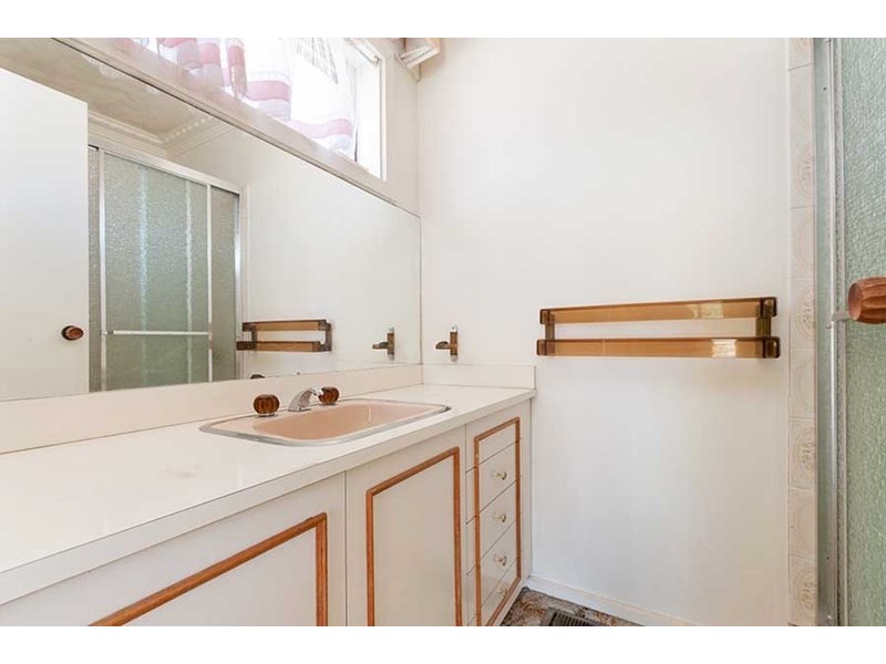 28 Dianne Avenue, Craigieburn VIC 3064