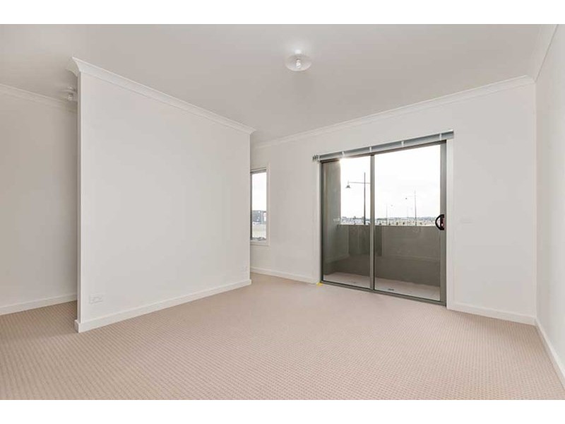 69 Clarendon Avenue, Craigieburn VIC 3064