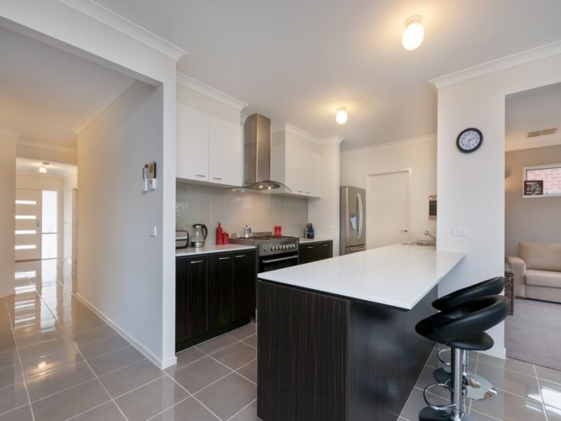 11 Eminence Way, Craigieburn VIC 3064