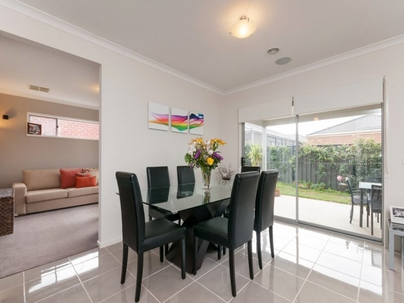 11 Eminence Way, Craigieburn VIC 3064