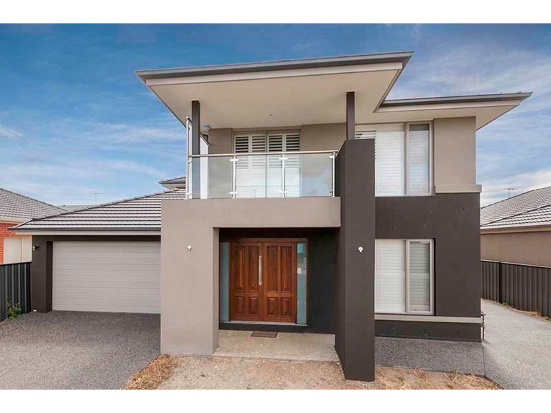 27 Cleveland Drive, Craigieburn VIC 3064