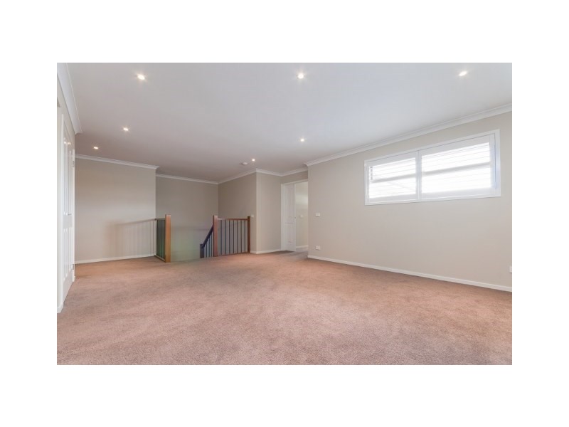 27 Cleveland Drive, Craigieburn VIC 3064