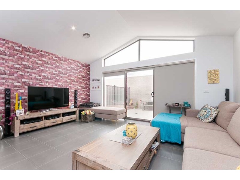 16 Viewrise Walk, Craigieburn VIC 3064