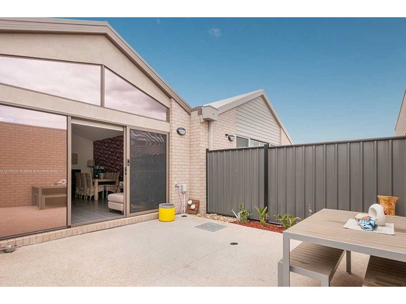16 Viewrise Walk, Craigieburn VIC 3064