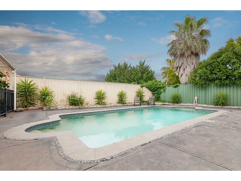 43 Greenvale Drive, Greenvale VIC 3059