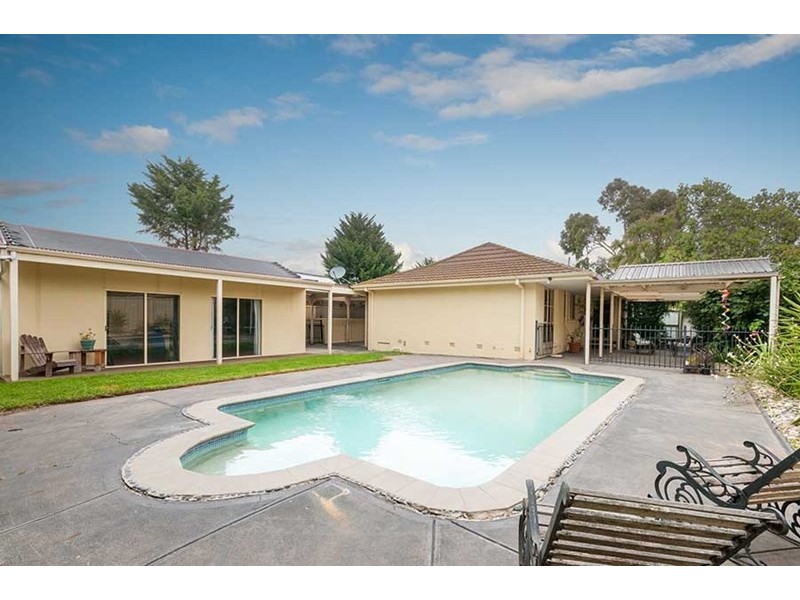 43 Greenvale Drive, Greenvale VIC 3059