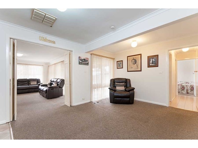 34 Second Avenue, Craigieburn VIC 3064