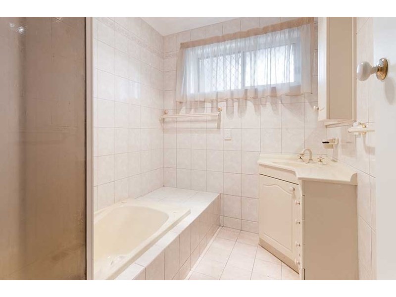 34 Second Avenue, Craigieburn VIC 3064