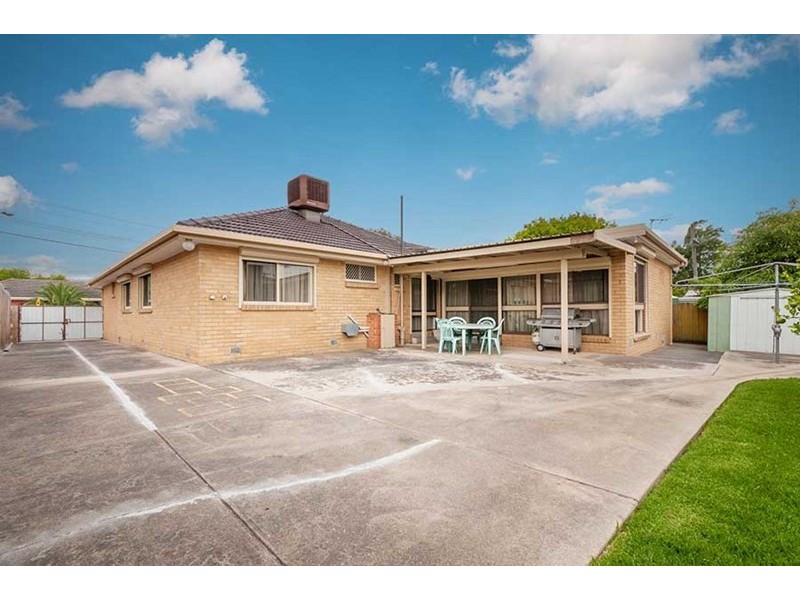 34 Second Avenue, Craigieburn VIC 3064