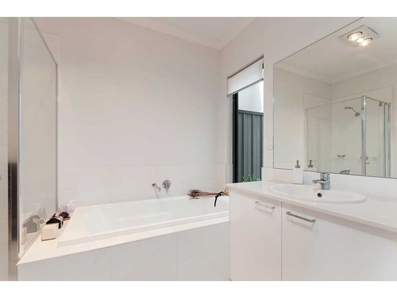 21 Groveton Street, Craigieburn VIC 3064