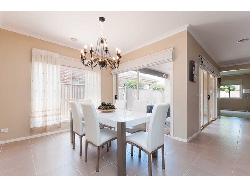 9 Cascade Terrace, Craigieburn VIC 3064