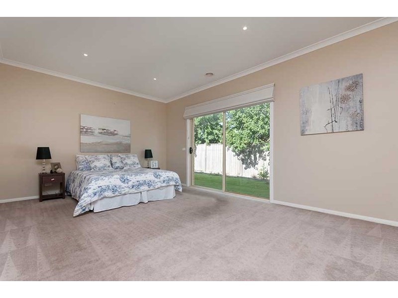 9 Cascade Terrace, Craigieburn VIC 3064