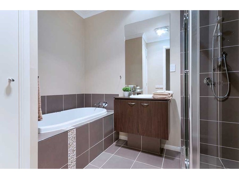 9 Cascade Terrace, Craigieburn VIC 3064
