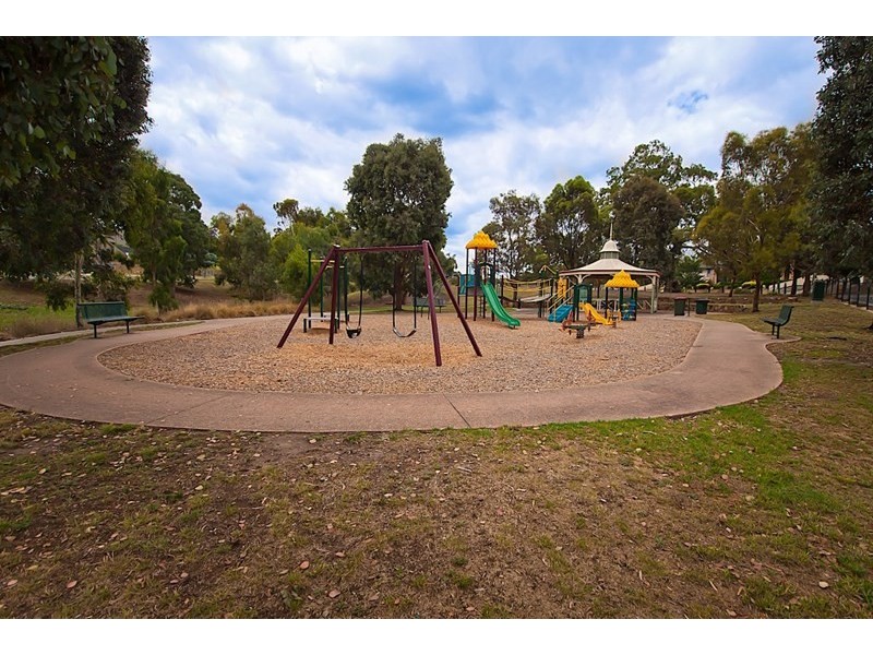 64 Kirkham Drive, Greenvale VIC 3059