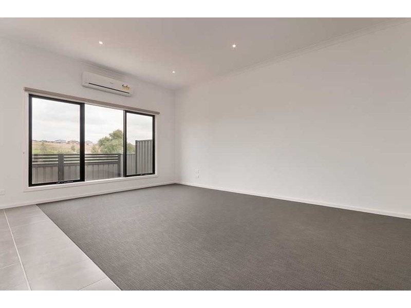 13/38 Mallard Circuit, Craigieburn VIC 3064