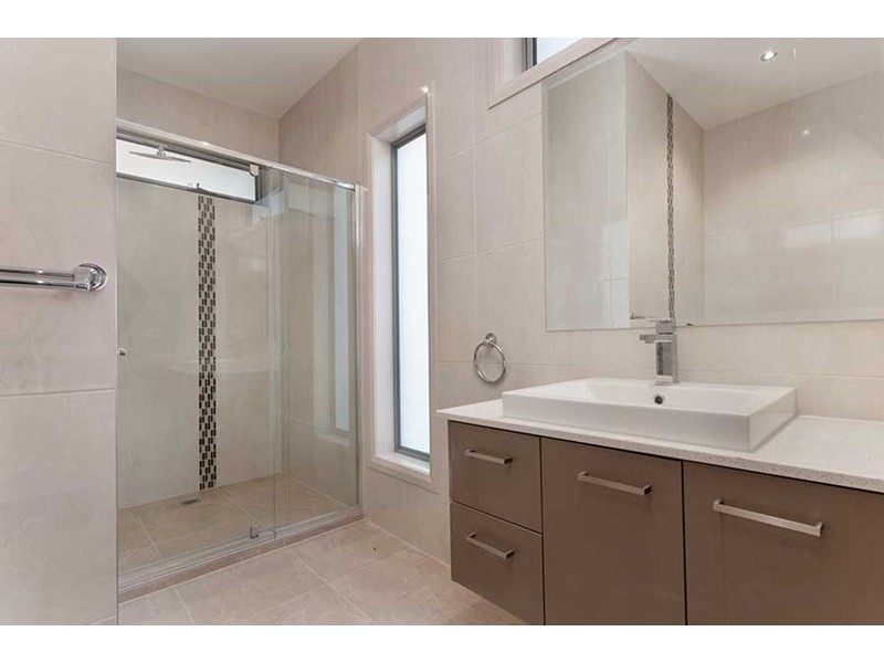 28 Falkland Road, Craigieburn VIC 3064