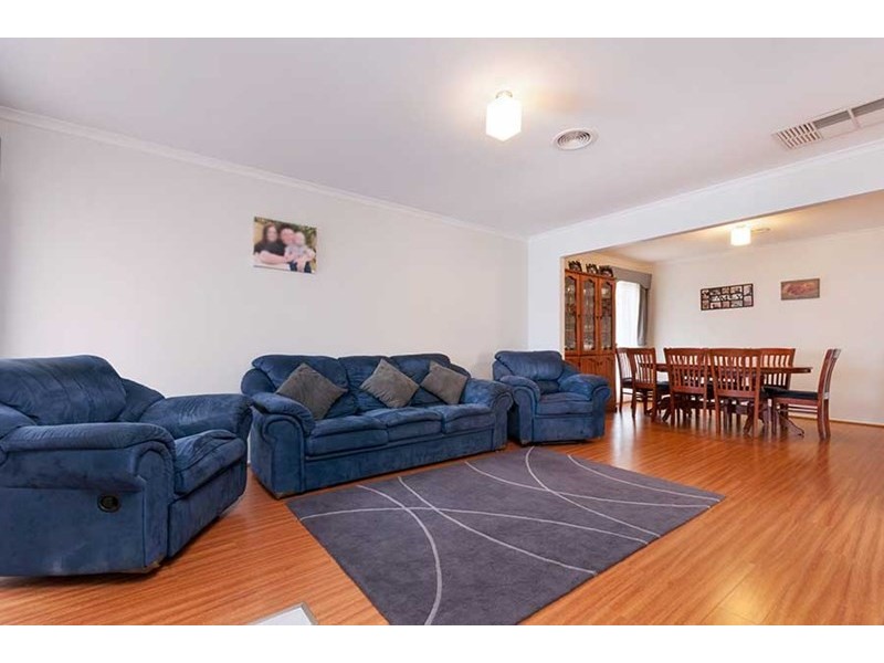 14 Beckett Way, Craigieburn VIC 3064