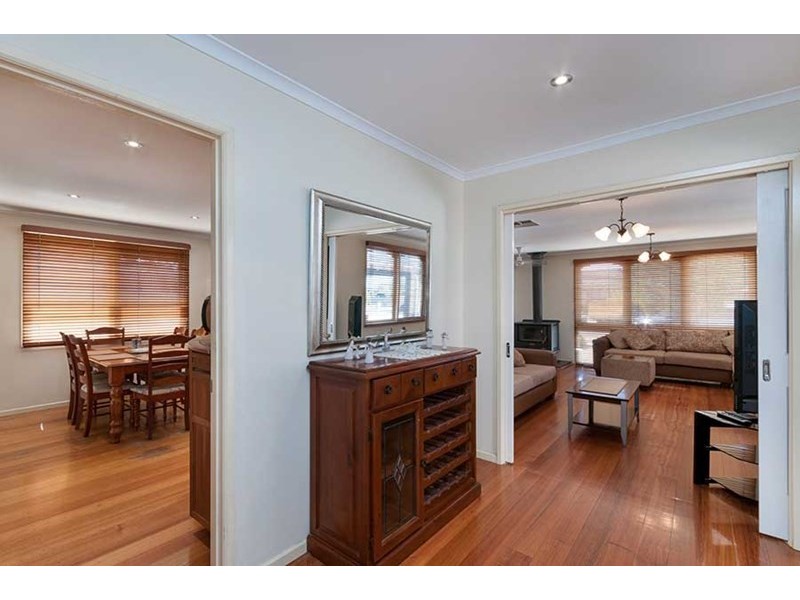 11 Commonwealth Court, Craigieburn VIC 3064