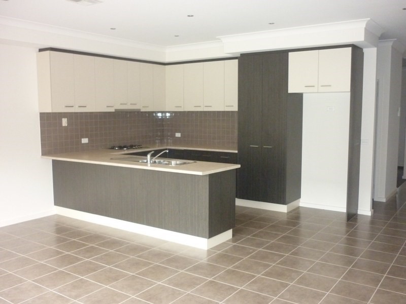 222 Windrock Avenue, Craigieburn VIC 3064