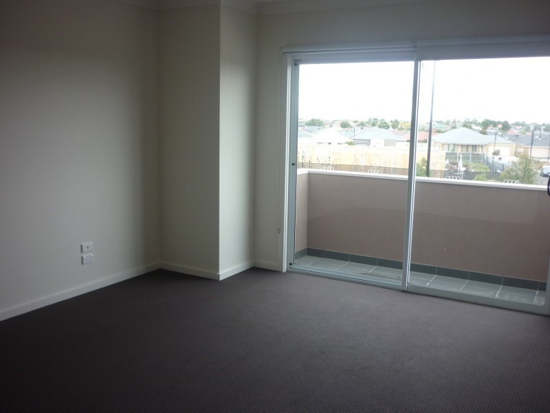 222 Windrock Avenue, Craigieburn VIC 3064