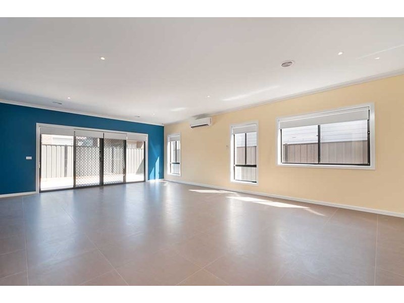 53 Millicent Drive, Craigieburn VIC 3064