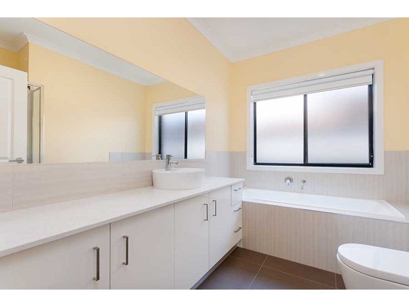 53 Millicent Drive, Craigieburn VIC 3064