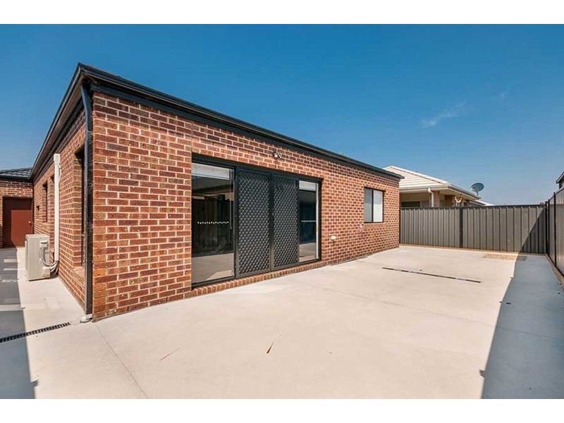 53 Millicent Drive, Craigieburn VIC 3064