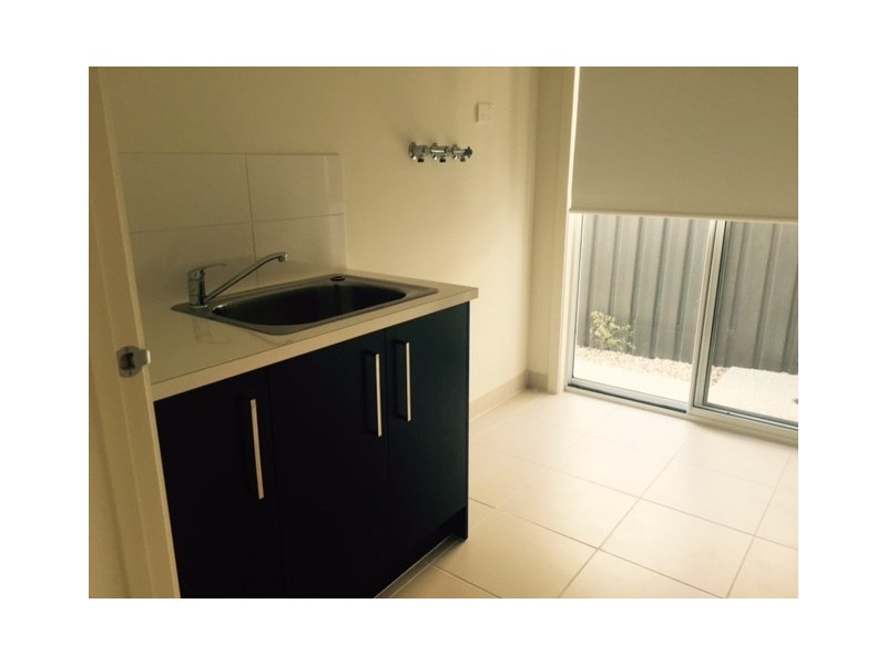 26 Falkland Road, Craigieburn VIC 3064