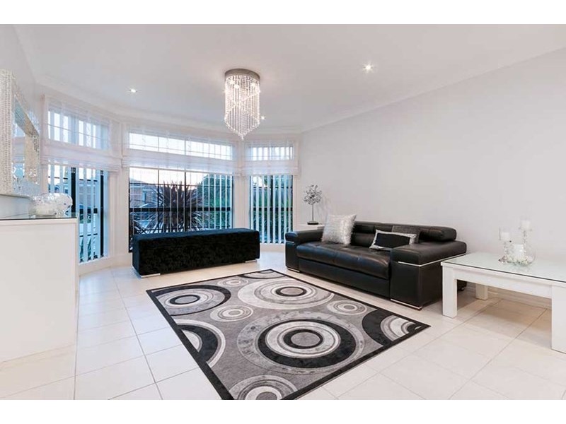 16 Johnson Court, Roxburgh Park VIC 3064