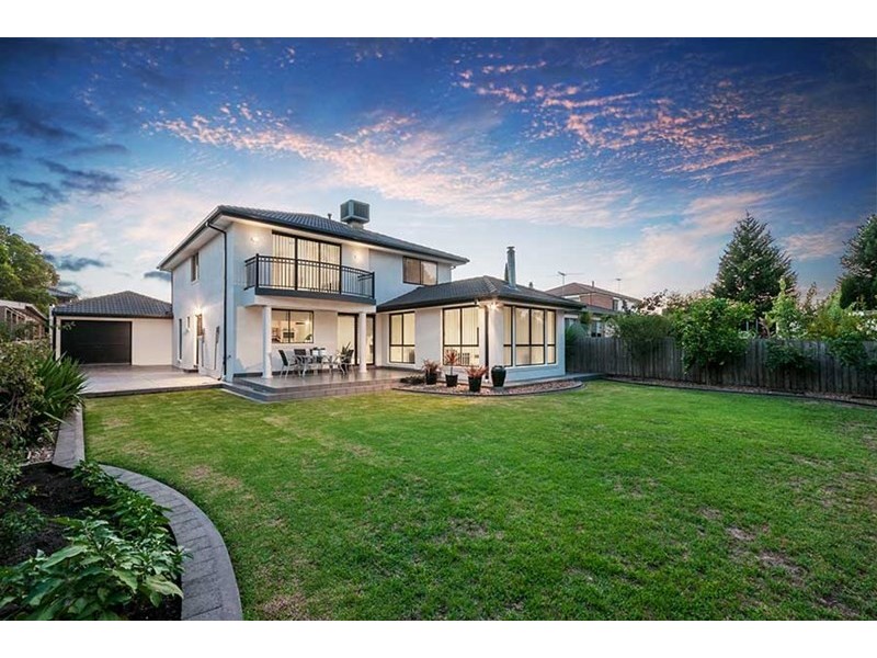 16 Johnson Court, Roxburgh Park VIC 3064