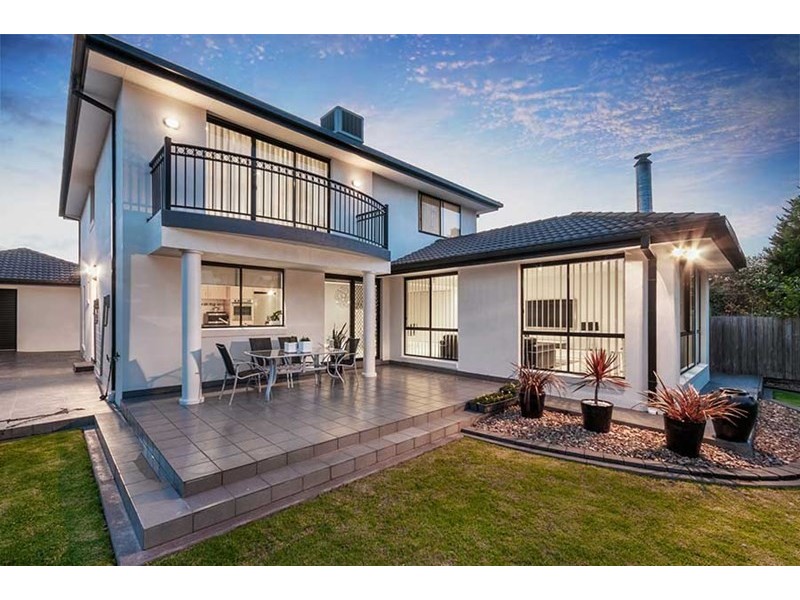 16 Johnson Court, Roxburgh Park VIC 3064