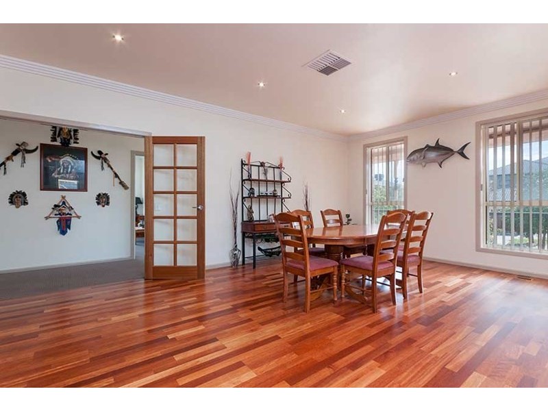 15 Beau Vista Drive, Craigieburn VIC 3064