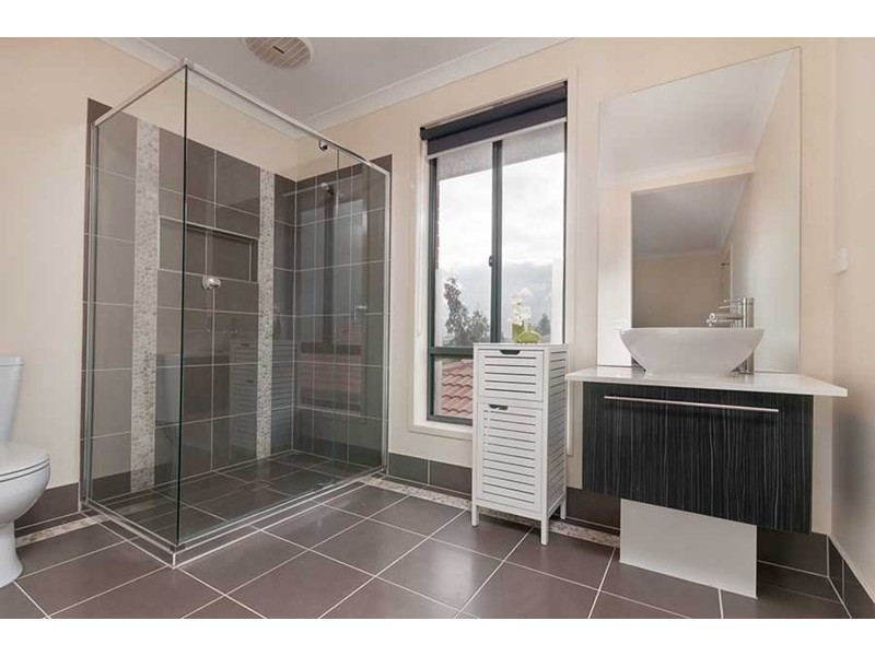 96 Charteris Drive, Craigieburn VIC 3064