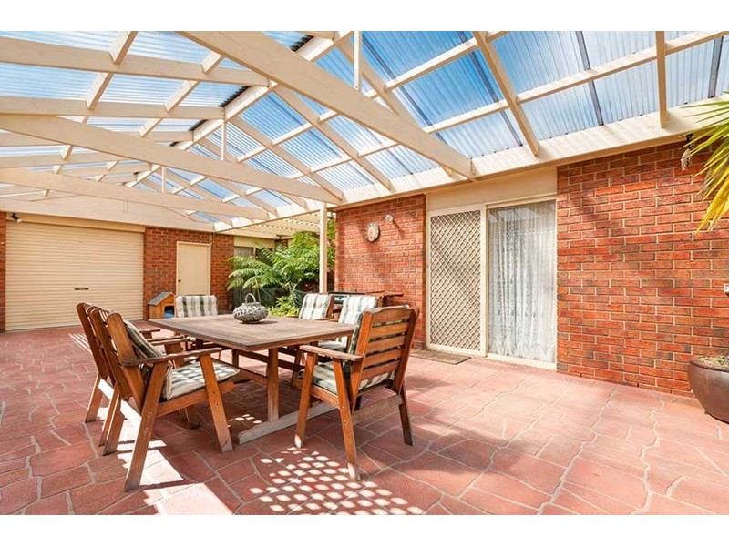 5 Magra Place, Roxburgh Park VIC 3064