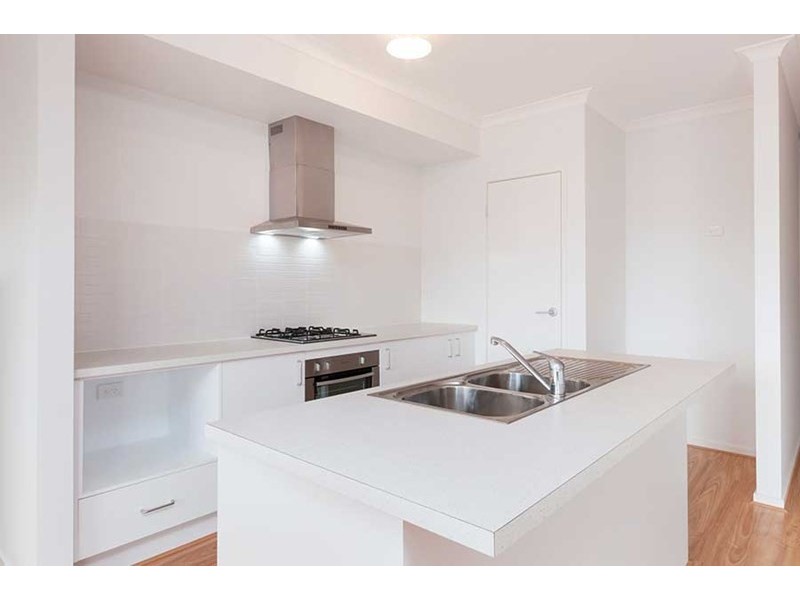 14 Viewmont Avenue, Craigieburn VIC 3064