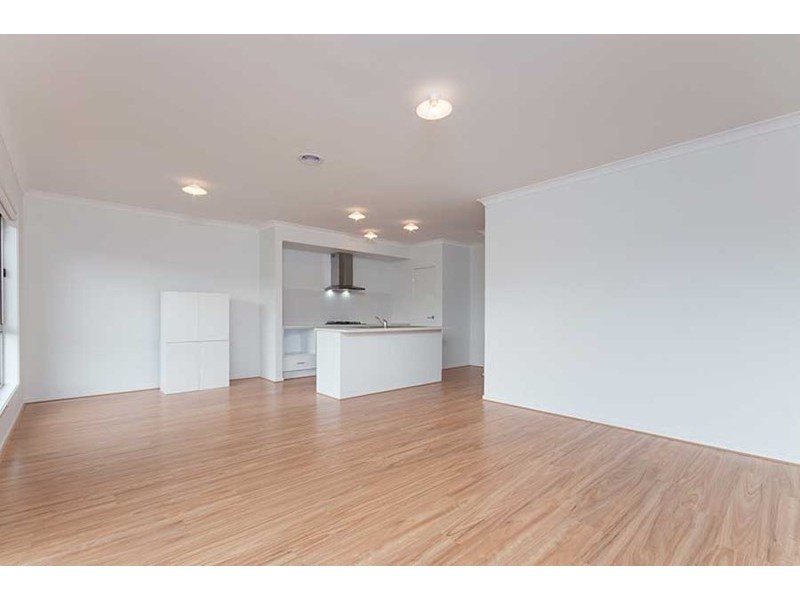 14 Viewmont Avenue, Craigieburn VIC 3064